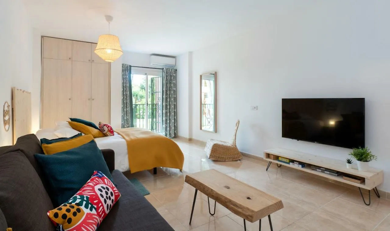 Minerva Suites By Kaarina Benalmádena España